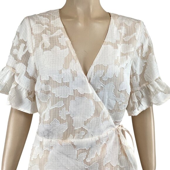 Gilli Women's Wrap Dress Medium Floral Ruffle Short Sleeve‎ White/Beige - Picture 6 of 8